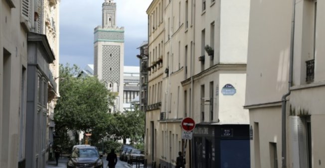 اغلاق مسجد ومركز لصلاة المسلمين في فرنسا