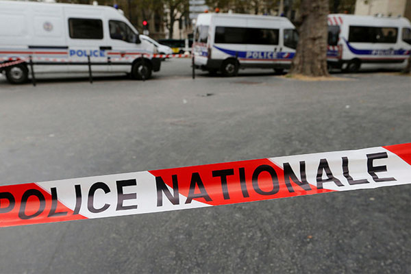 انفجار دراجة أمام الملحقية العسكرية الأردنية في باريس