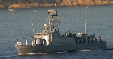 مقتل ثمانية مهاجرين في حادث تصادم مع سفينة عسكرية قبالة تونس