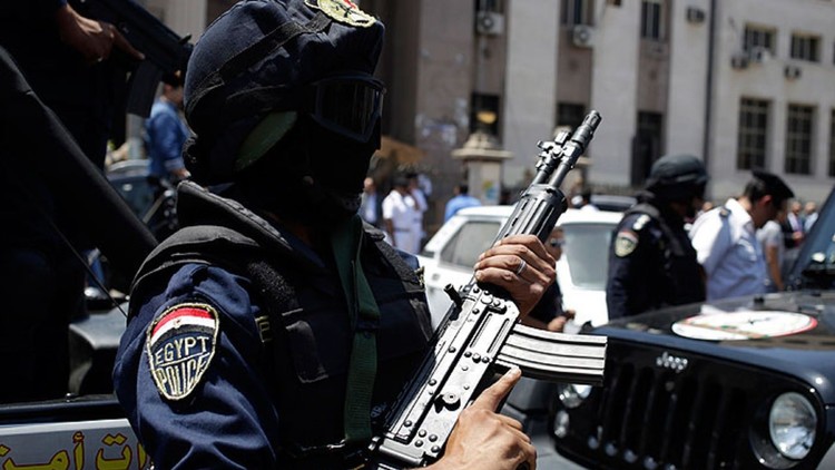 مصر تمدد حالة الطواريء لمدة ثلاثة أشهر