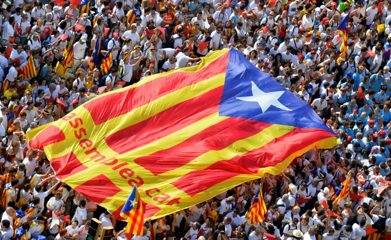حكومة كاتالونيا تؤكد ان توقيع اعلان الاستقلال 