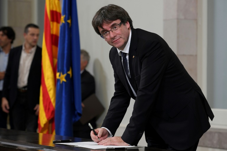 حكومة كاتالونيا تؤكد أن توقيع إعلان الاستقلال 
