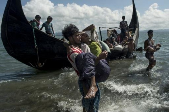 12 قتيلا وعشرات المفقودين في غرق مركب للروهينغا في بنغلادش