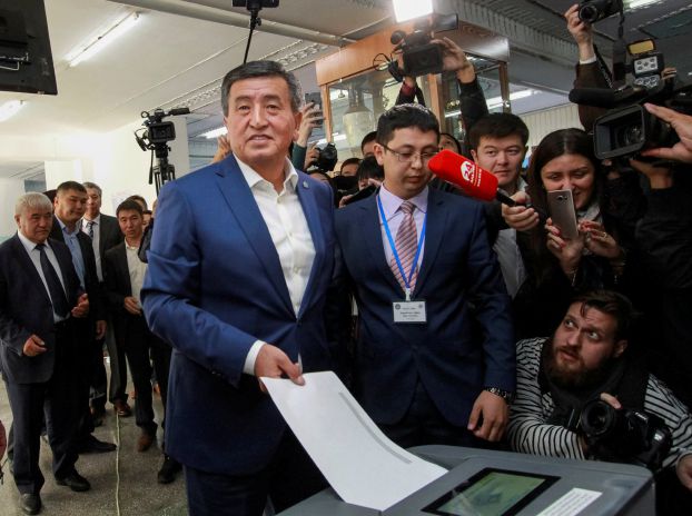 فوز المرشح المقرب من الحكومة في الانتخابات الرئاسية بقرغيزستان