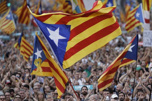 اجراءات مدريد لمنع كاتالونيا من اعلان استقلالها