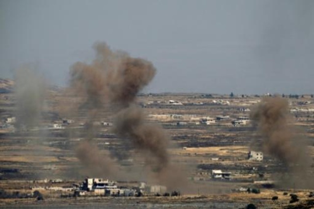 اسرائيل تقصف مواقع في سوريا ردًا على سقوط قذيفة في الجولان