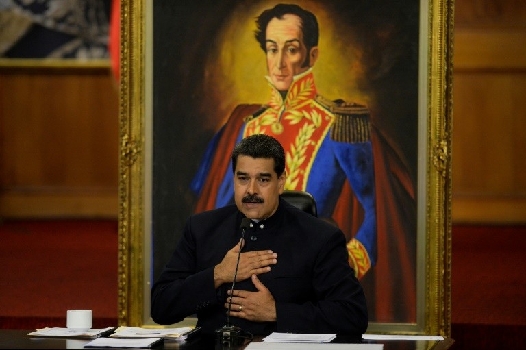 مادورو يلزم حكام المناطق الموالين للمعارضة تأدية اليمين أمام الجمعية التاسيسية