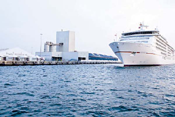 دبي تستقطب زوارا من أوروبا والهند عبر السفن السياحية