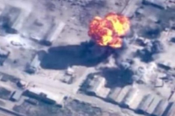 غارات تدمر معسكرات لداعش على الحدود العراقية السورية