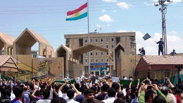 محتجون يقتحمون مبنى برلمان اقليم كردستان