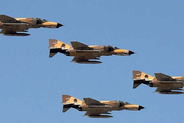 انطلاق مناورات «فدائيو حريم الولاية 7» الجوية الإيرانية