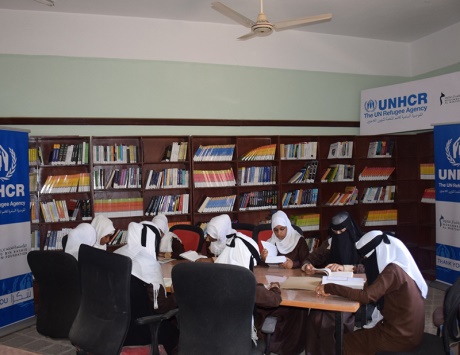 دبي تتبرع بالكتب الثقافية لطلاب اليمن
