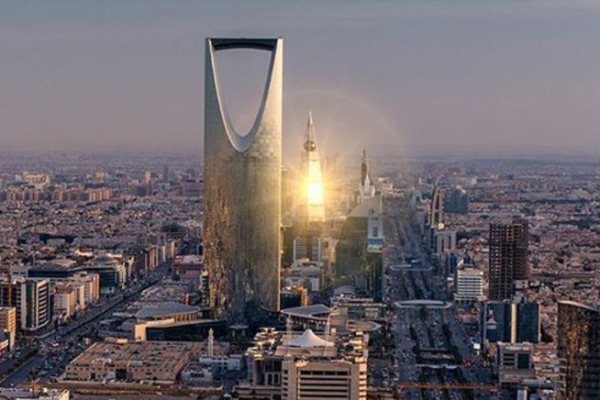 أصداء إيجابية لحملة القيادة السعودية على الفساد