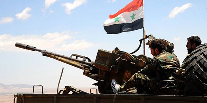 الجيش السوري يبسط سيطرته على مدينة دير الزور