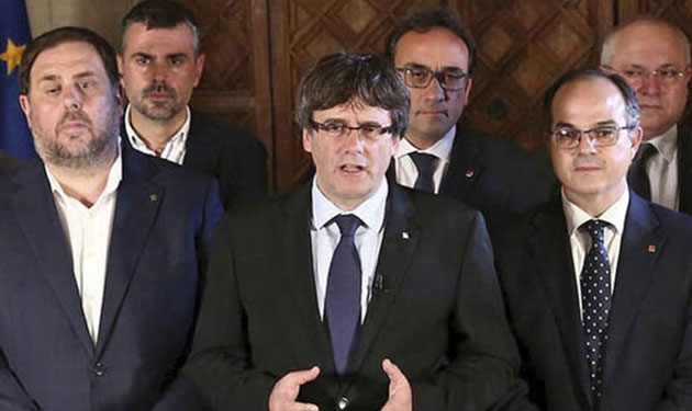إسبانيا تصدر مذكرة توقيف بحق رئيس إقليم كاتالونيا
