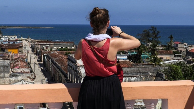 السياحة لا تزال مزدهرة في كوبا رغم الاعصار ايرما وتحذيرات ترمب