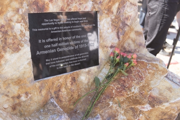 تدنيس نصب تكريمي لضحايا إبادة الارمن في فرنسا
