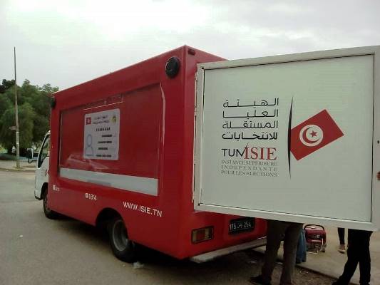 اتهامات لحزبيْ الحكم في تونس بإحتكار هيئة الإنتخابات