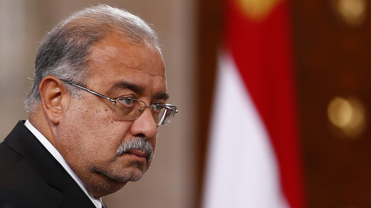 رئيس الوزراء المصري يغادر الى المانيا للعلاج