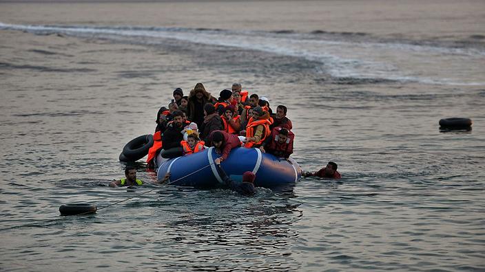 انقاذ نحو 600 مهاجر قبالة سواحل اسبانيا خلال 24 ساعة