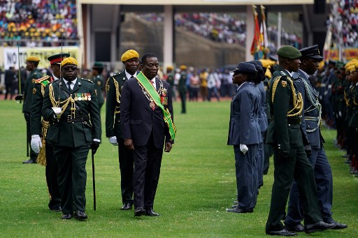 زيمبابوي تطوي صفحة موغابي وسط آمال كبيرة