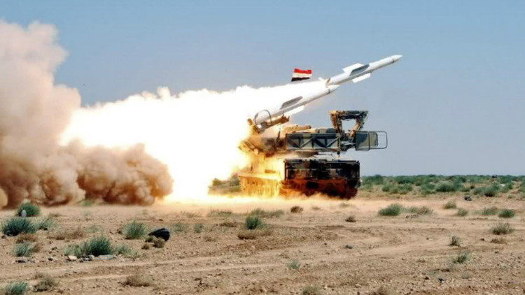الدفاعات السورية تعترض صواريخ اسرائيلية