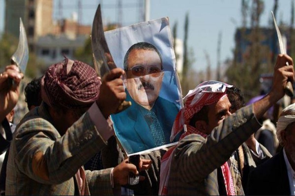 علي عبد الله صالح يدعو لرفض تعليمات ميليشيا الحوثي