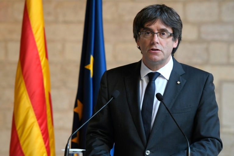 إسبانيا تسحب مذكرة التوقيف الأوروبية بحق بوتشيمون