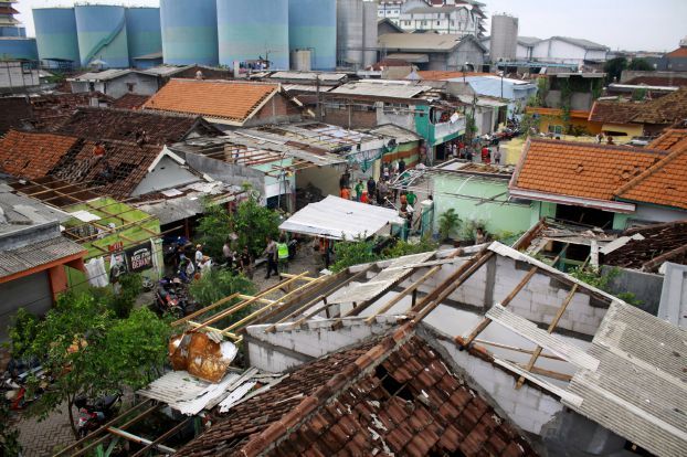 حصيلة الاعصار الاستوائي في اندونيسيا ارتفعت الى 41 قتيلاً