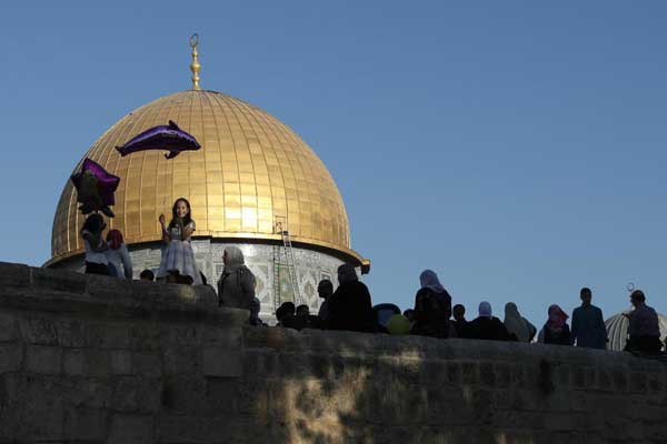 واشنطن لموظفيها الرسميين: تجنبوا زيارة القدس القديمة والضفة