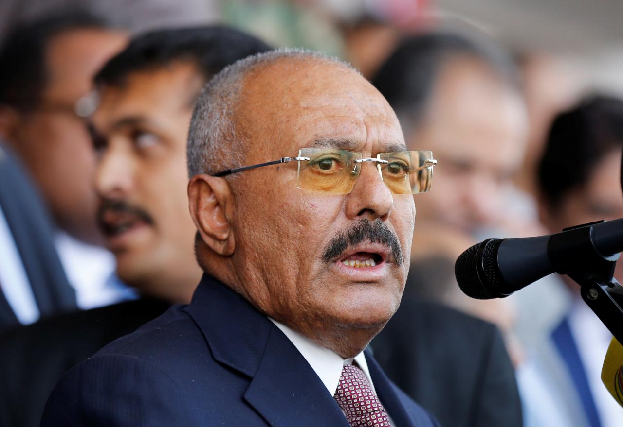 الحوثيون يهددون بقتل الرئيس اليمني السابق