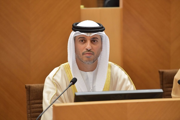 البرلمان الإماراتي يطالب بخطة متكاملة لتوطين الوظائف الحكومية