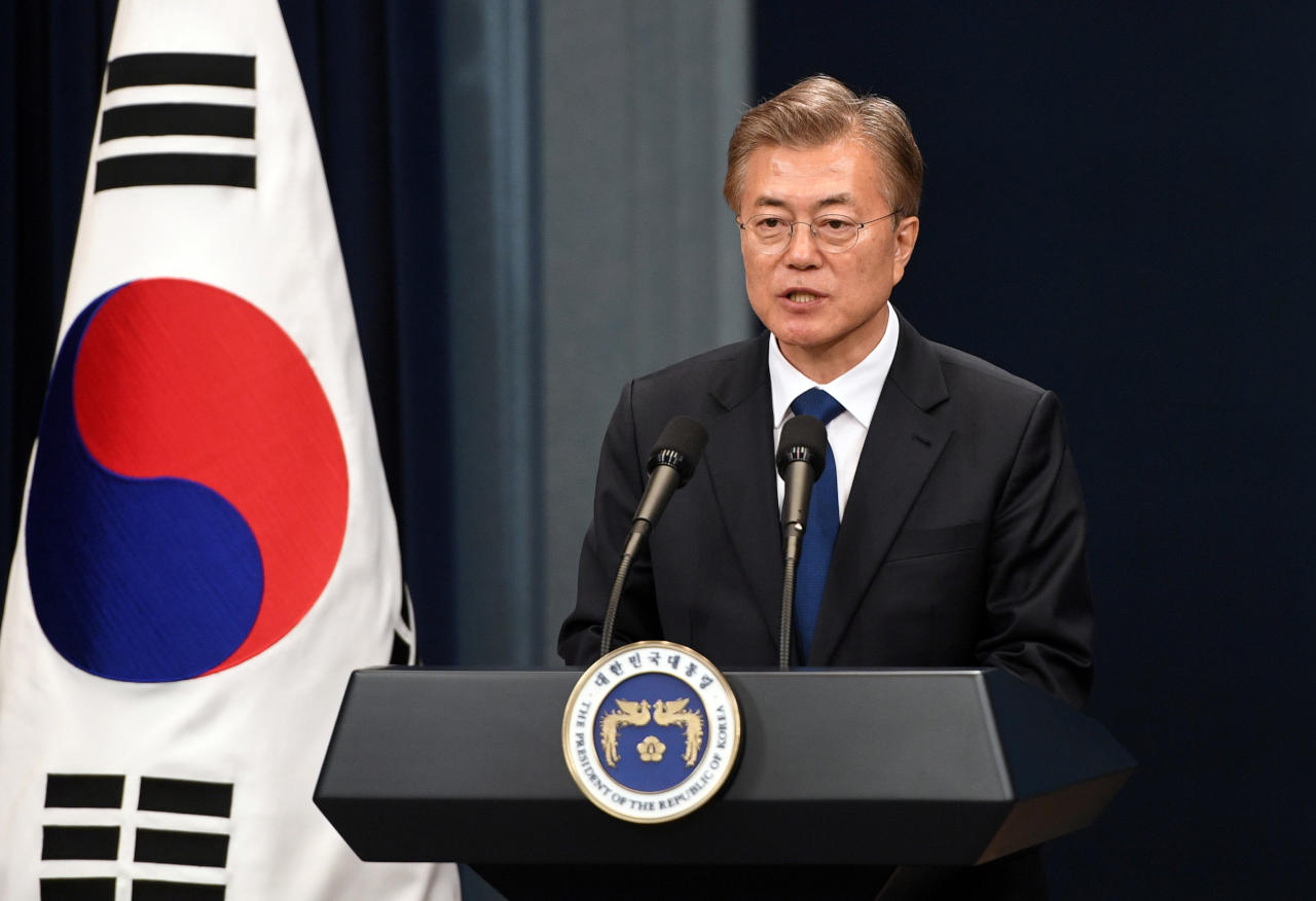 الرئيس الكوري الجنوبي يبدأ زيارة الى الصين لاتمام المصالحة