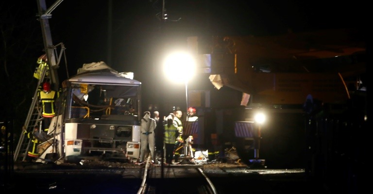 مقتل أربعة تلامذة في حادث تصادم بين قطار وحافلة في جنوب فرنسا