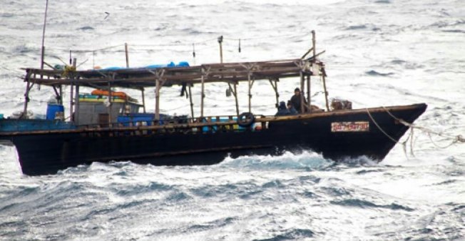 اليابان سترحل ستة «صيادين» كوريين شماليين إلى بلادهم