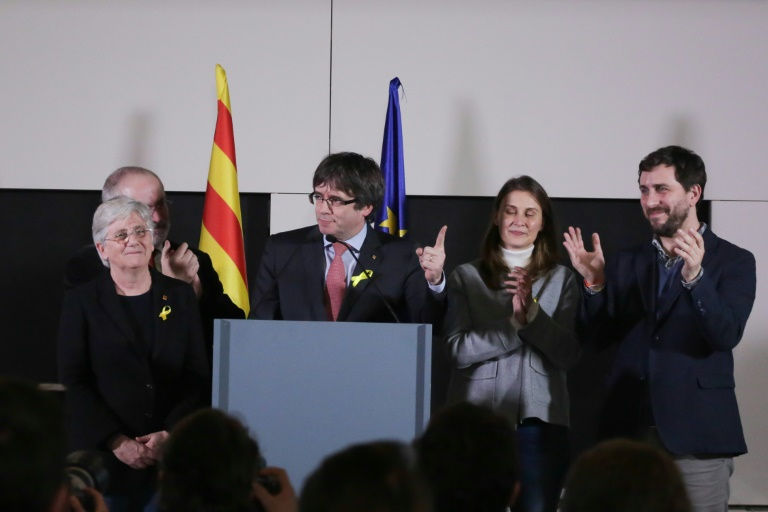 فوز الانفصاليين في كاتالونيا يطرح تحديا كبيرا للحكومة الإسبانية