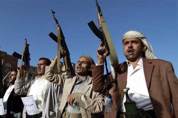 الحوثيون يحتجزون الآلاف من حزب المؤتمر
