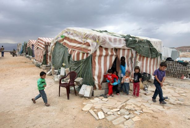 انخفاض عدد اللاجئين السوريين بلبنان إلى أقل من مليون