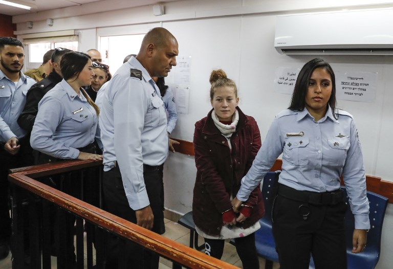 محكمة اسرائيلية تقرر تمديد اعتقال الفتاة عهد التميمي