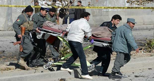 15 قتيلًا في هجوم انتحاري خلال مراسم تشييع في أفغانستان