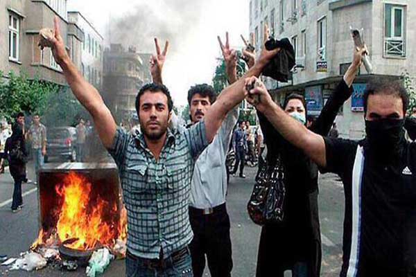 تظاهرات إيران الاحتجاجية تحصد قتيلين