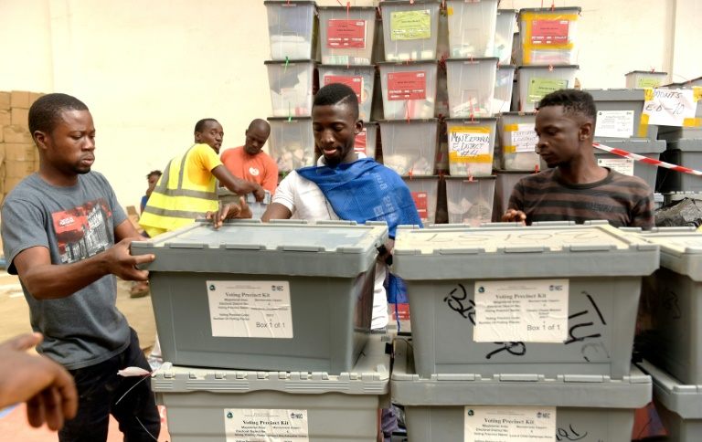 الليبيريون يختارون رئيسًا جديدًا في الدورة الثانية من الانتخابات