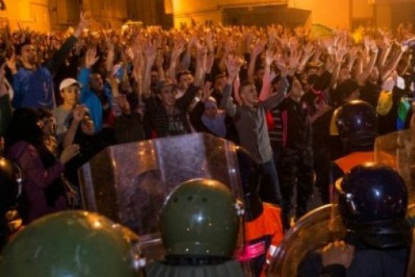 آلاف المحتجين يتظاهرون شرق المغرب تنديدًا بالتهميش