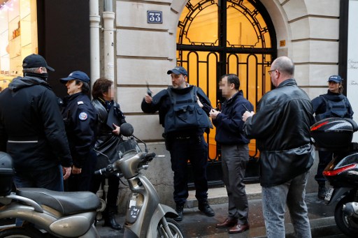 حقائق عن الاعتداء على عسكريين أمام اللوفر في باريس