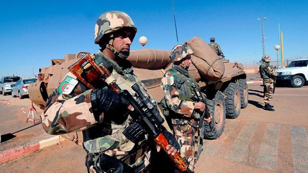 الجيش الجزائري يعلن قتل ثلاثة اسلاميين مسلحين