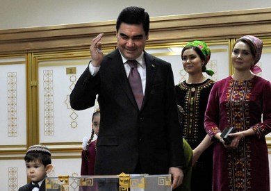 فوز رئيس تركمانستان ب98 بالمئة من الاصوات لولاية ثالثة