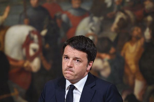 القضاء الايطالي يشتبه بتورط والد ماتيو رينزي باستغلال للسلطة