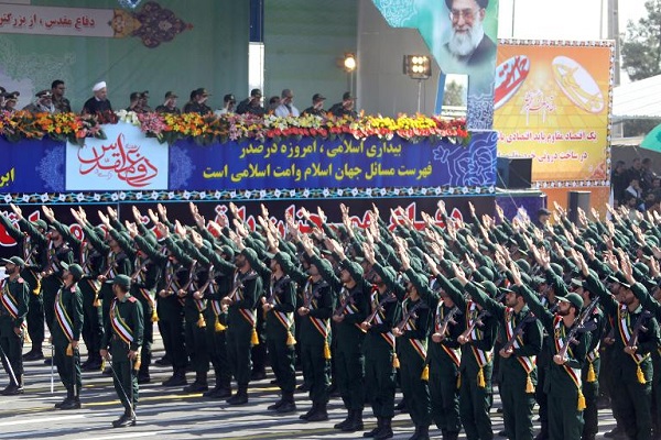 مناورات عسكرية جديدة في ايران الاثنين المقبل