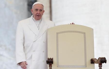 البابا فرنسيس لأتباع كنيسته: كونوا ملحدين لا منافقين