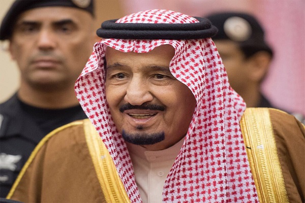 الملك سلمان يغادر الرياض في جولة آسيوية